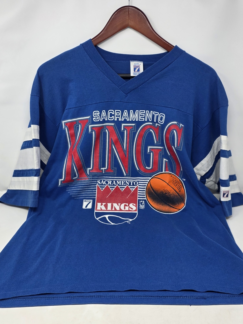 Vintage Sacramento Kings Logo 7 Stripe Sleeves Shirt Men's Large 90s USA NBA